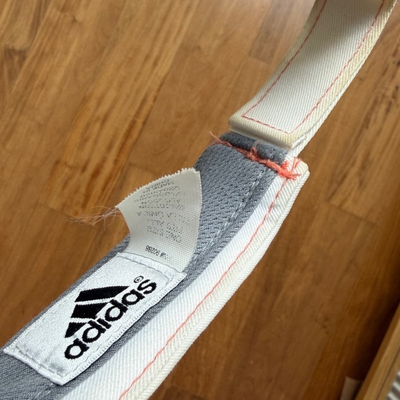 ADIDAS visor hat - Picture 3 of 5